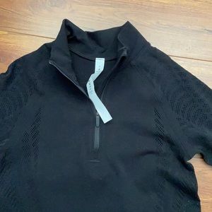 Black lulu tight top